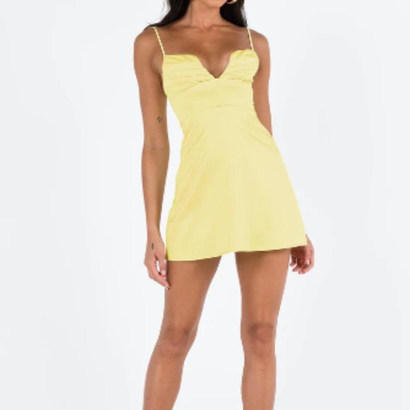 PRINCESS POLLY DELLA MINI DRESS BUTTER YELLOW SIZE 2 - Picture 1 of 2